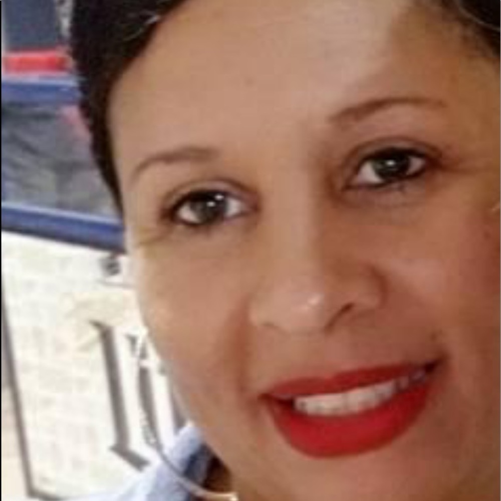 Meet your Posher, Regina